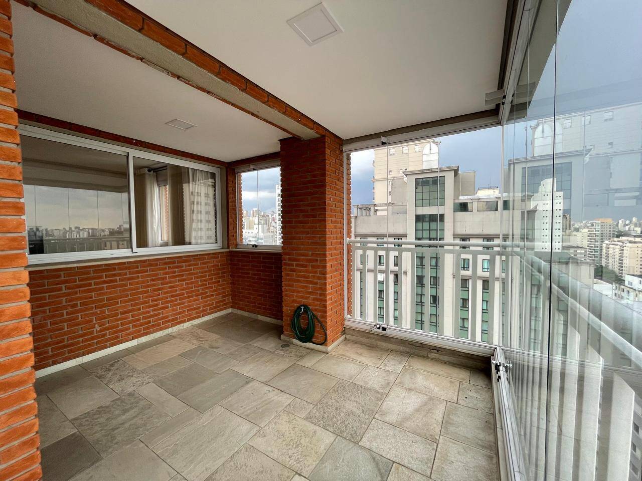 #1383 - Apartamento para Locação em São Paulo - SP