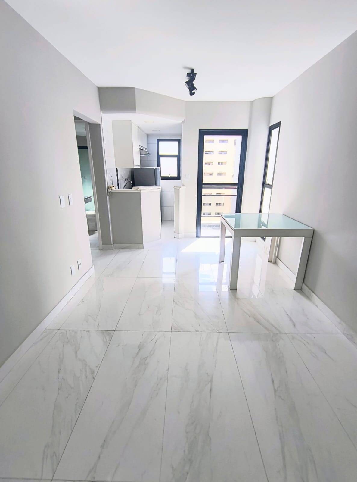 #1614 - Apartamento para Locação em São Paulo - SP