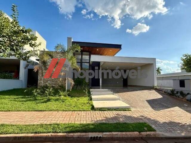 #1893 - Casa em condomínio para Venda em Araraquara - SP